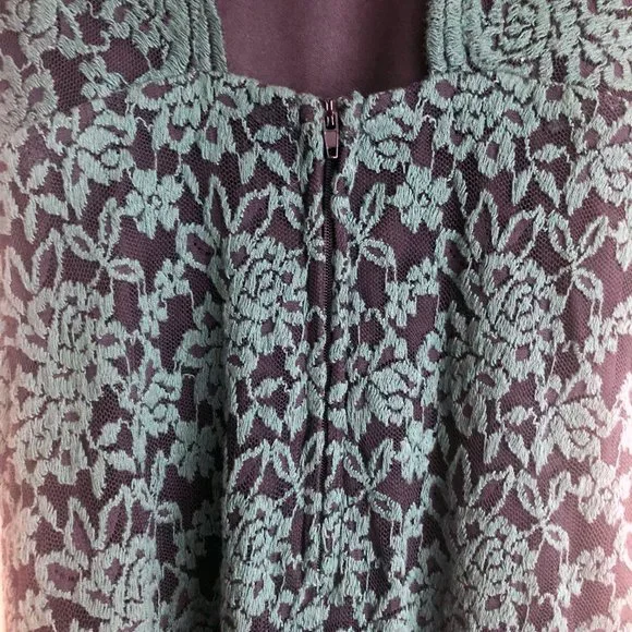 Olive Green Lace Mid-Sleeve Dress | Size 3-4 (US Small) - Picture 9 of 14